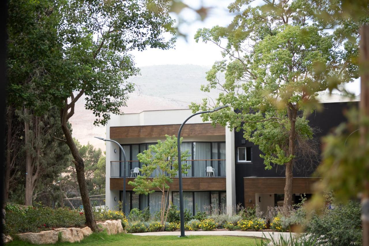 Kfar Giladi Hotel Exterior photo