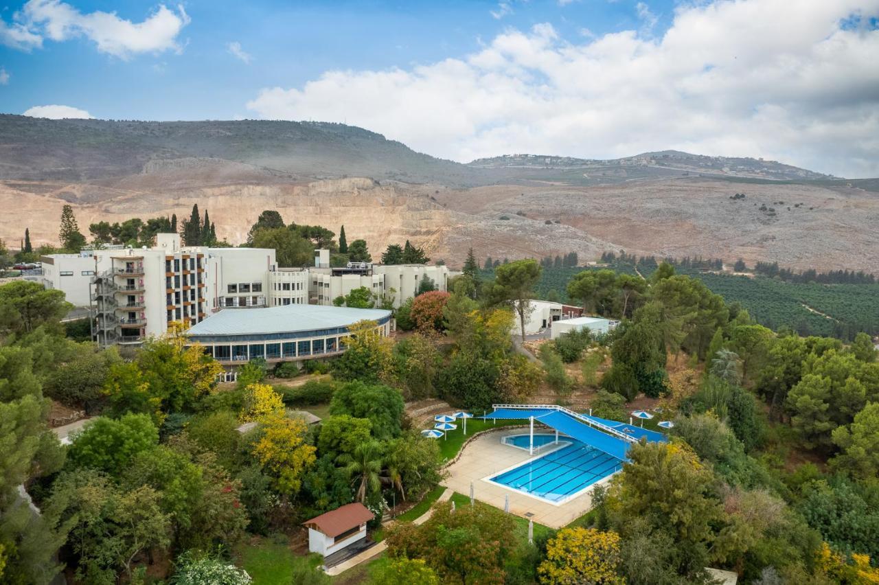Kfar Giladi Hotel Exterior photo